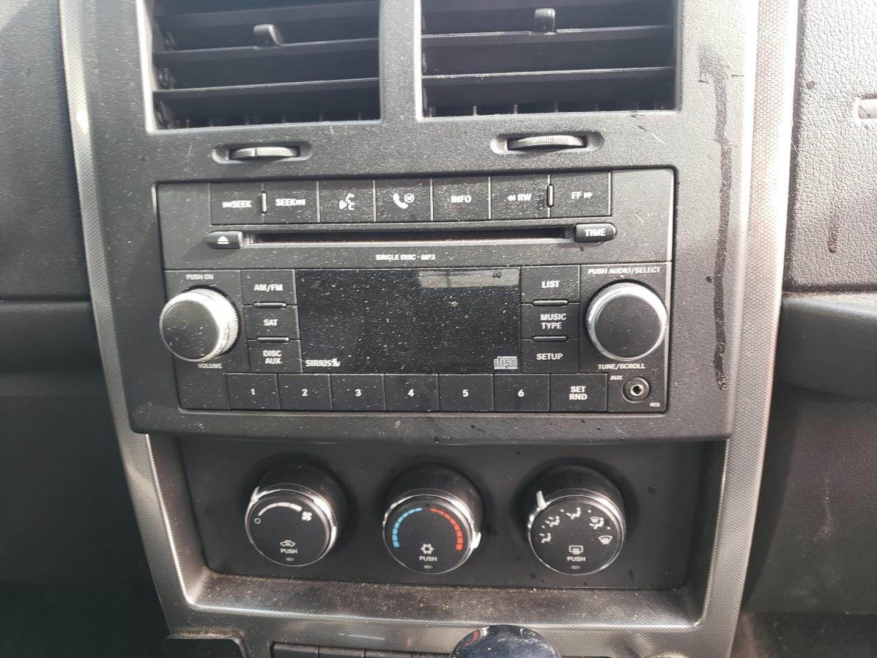 Photo 9 from auction – 2009 JEEP LIBERTY SP with VIN 1J8GN28K09W532210