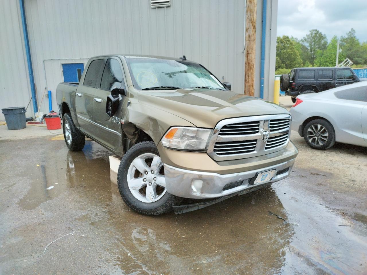 RAM 1500 SLT 2015 with VIN 3C6RR7LTXFG554721 - Photo from auction