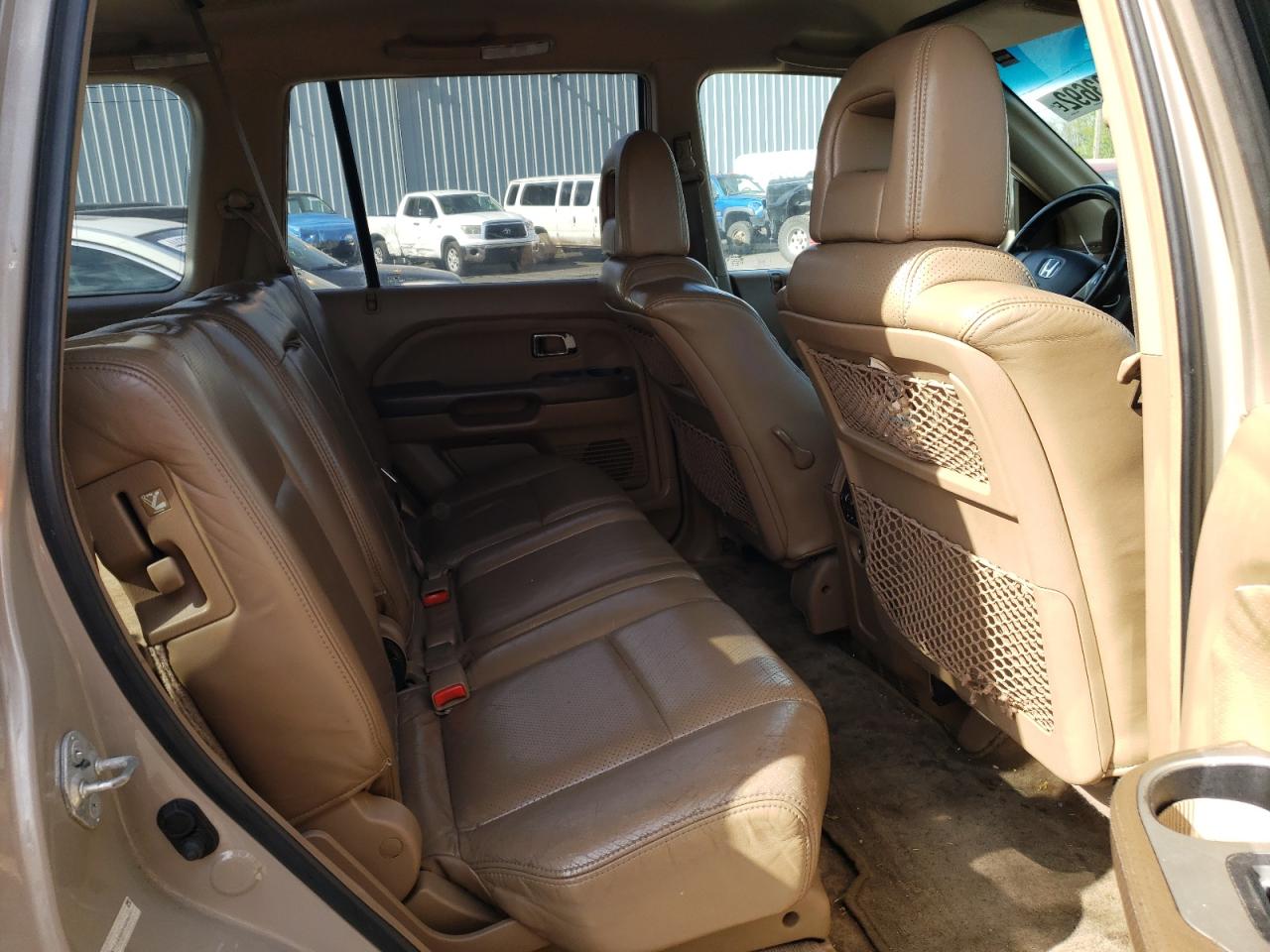 Photo 6 from auction – 2003 HONDA PILOT EXL with VIN 2HKYF18653H584614