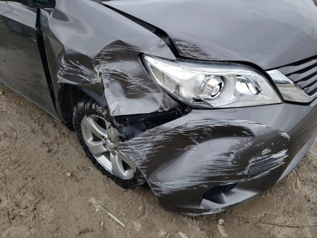 Photo 9 from auction – 2015 TOYOTA SIENNA LE with VIN 5TDKK3DC7FS647221