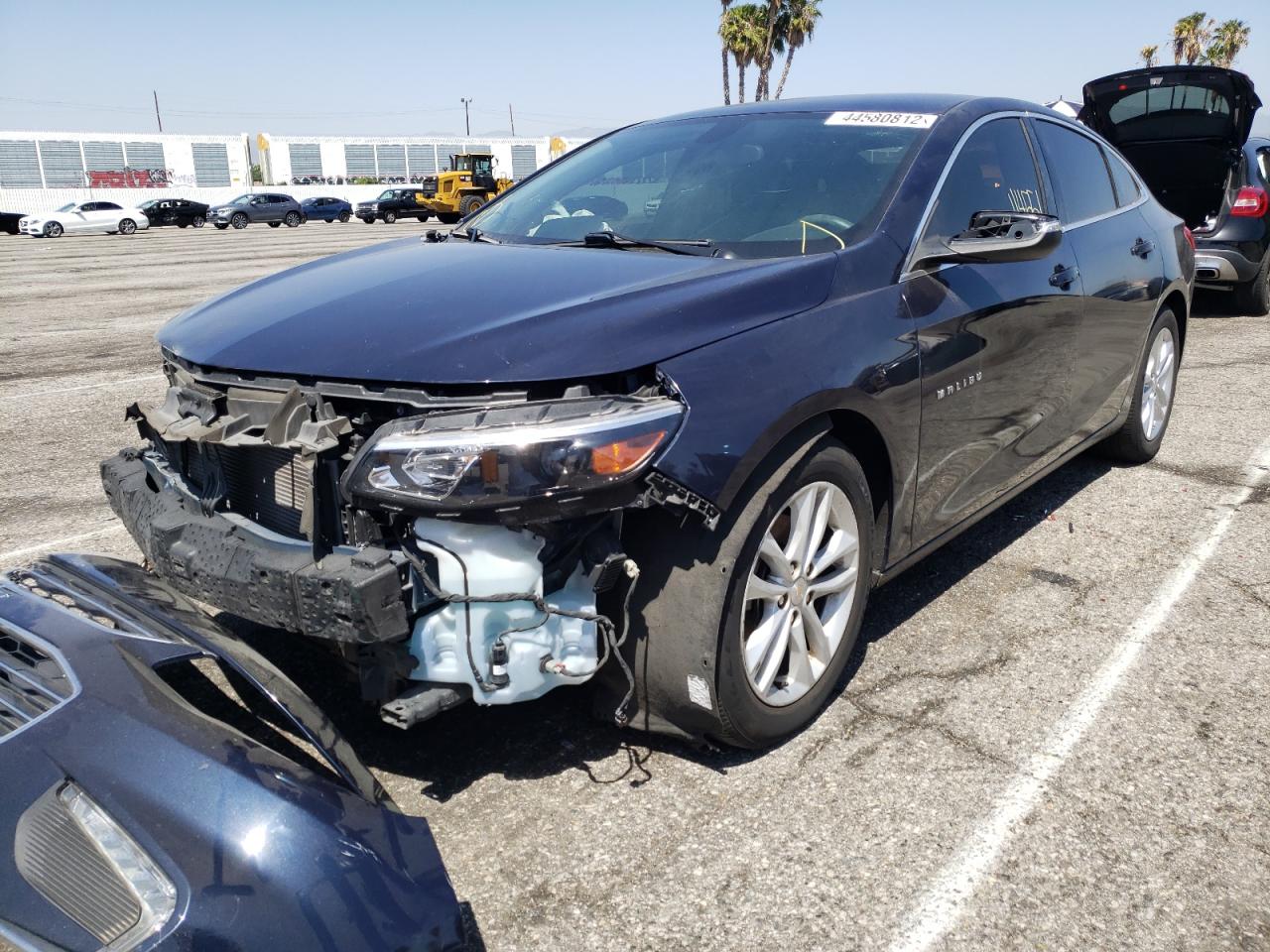 Photo 2 from auction – 2018 CHEVROLET MALIBU LT with VIN 1G1ZD5ST3JF193686