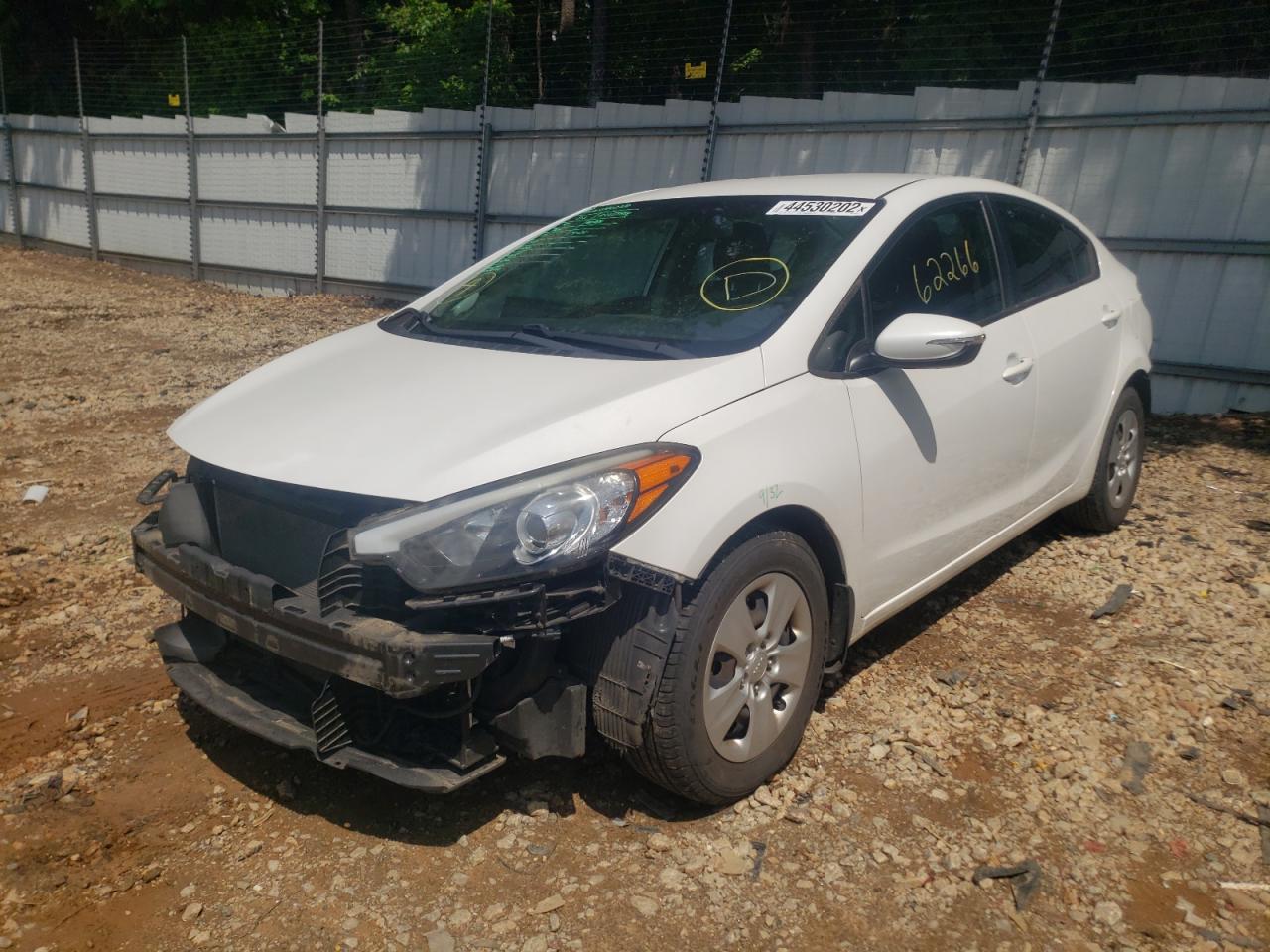 Photo 2 from auction – 2015 KIA FORTE LX with VIN KNAFX4A60F5427333