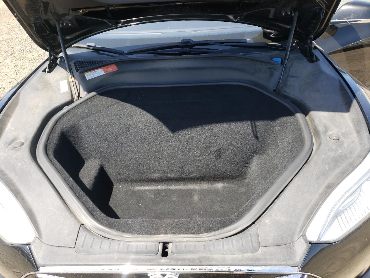 Photo 7 from auction – 2015 TESLA MODEL S 85 with VIN 5YJSA1H23FFP79566