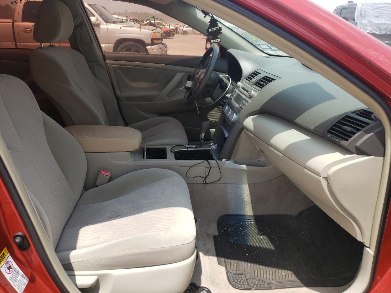 Photo 5 from auction – 2011 TOYOTA CAMRY BASE with VIN 4T1BF3EK4BU166189