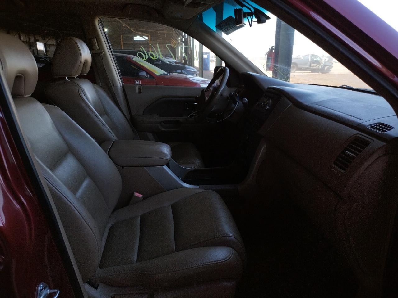 Zdjęcie 5 z aukcji – 2006 HONDA PILOT EX z VIN 5FNYF185X6B025666