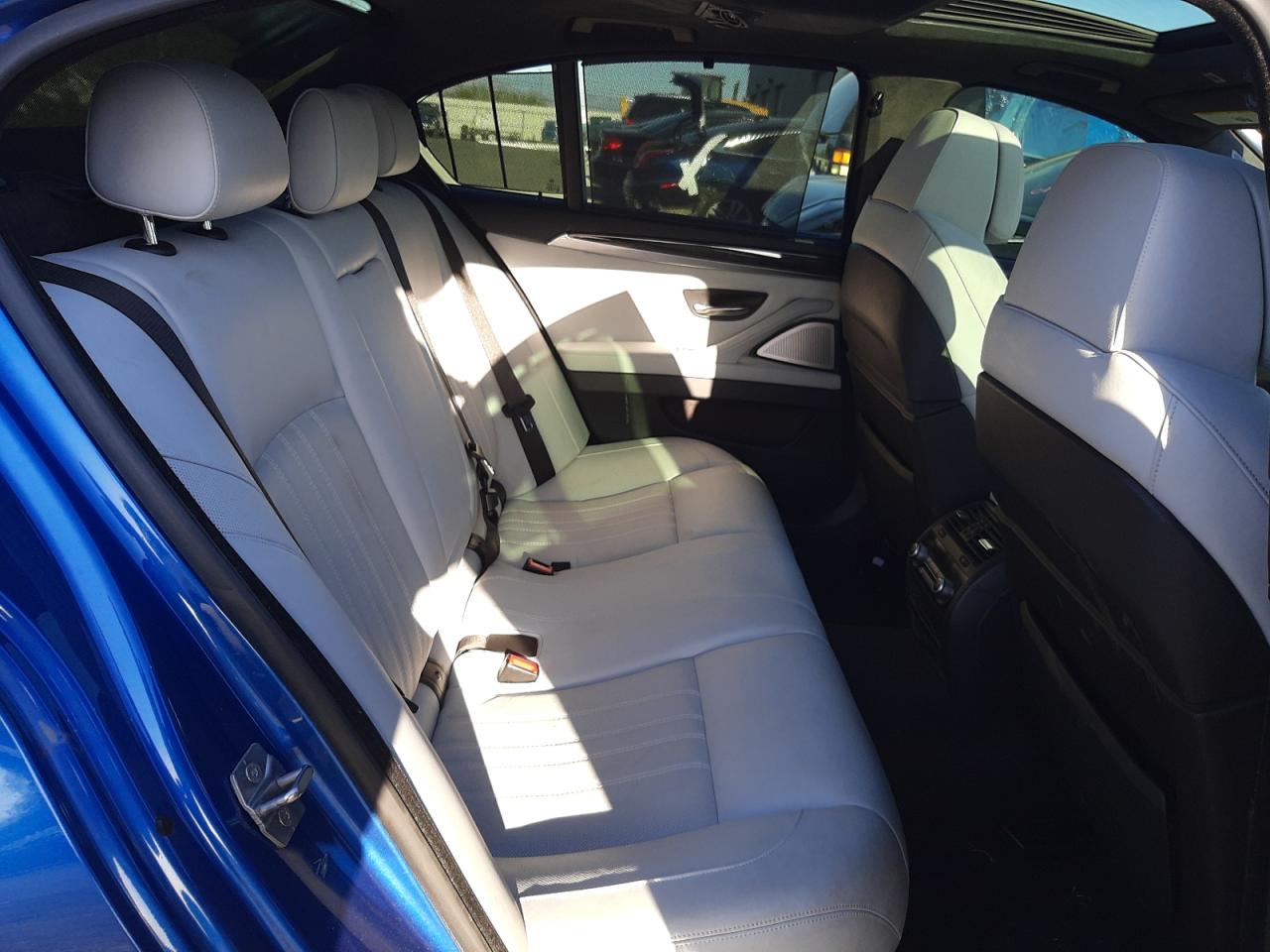Photo 6 from auction – 2013 BMW M5 with VIN WBSFV9C5XDC773983