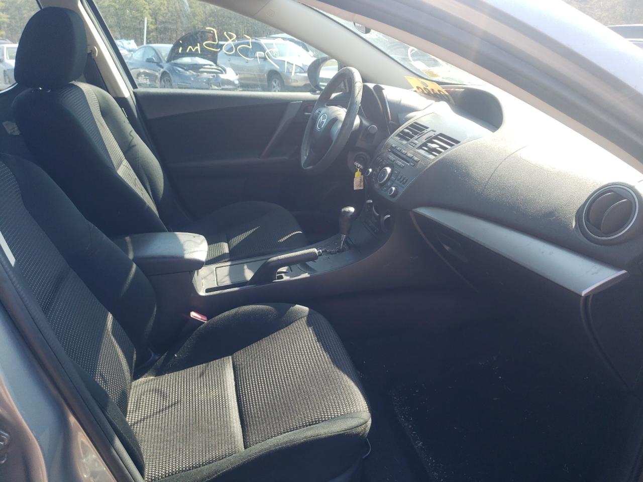 Photo 5 from auction – 2012 MAZDA 3 I with VIN JM1BL1UG8C1517946