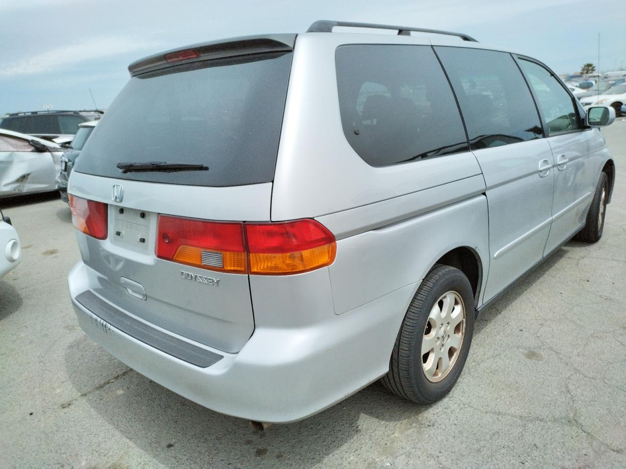 Photo 4 from auction – 2002 HONDA ODYSSEY EX with VIN 5FNRL18612B054943