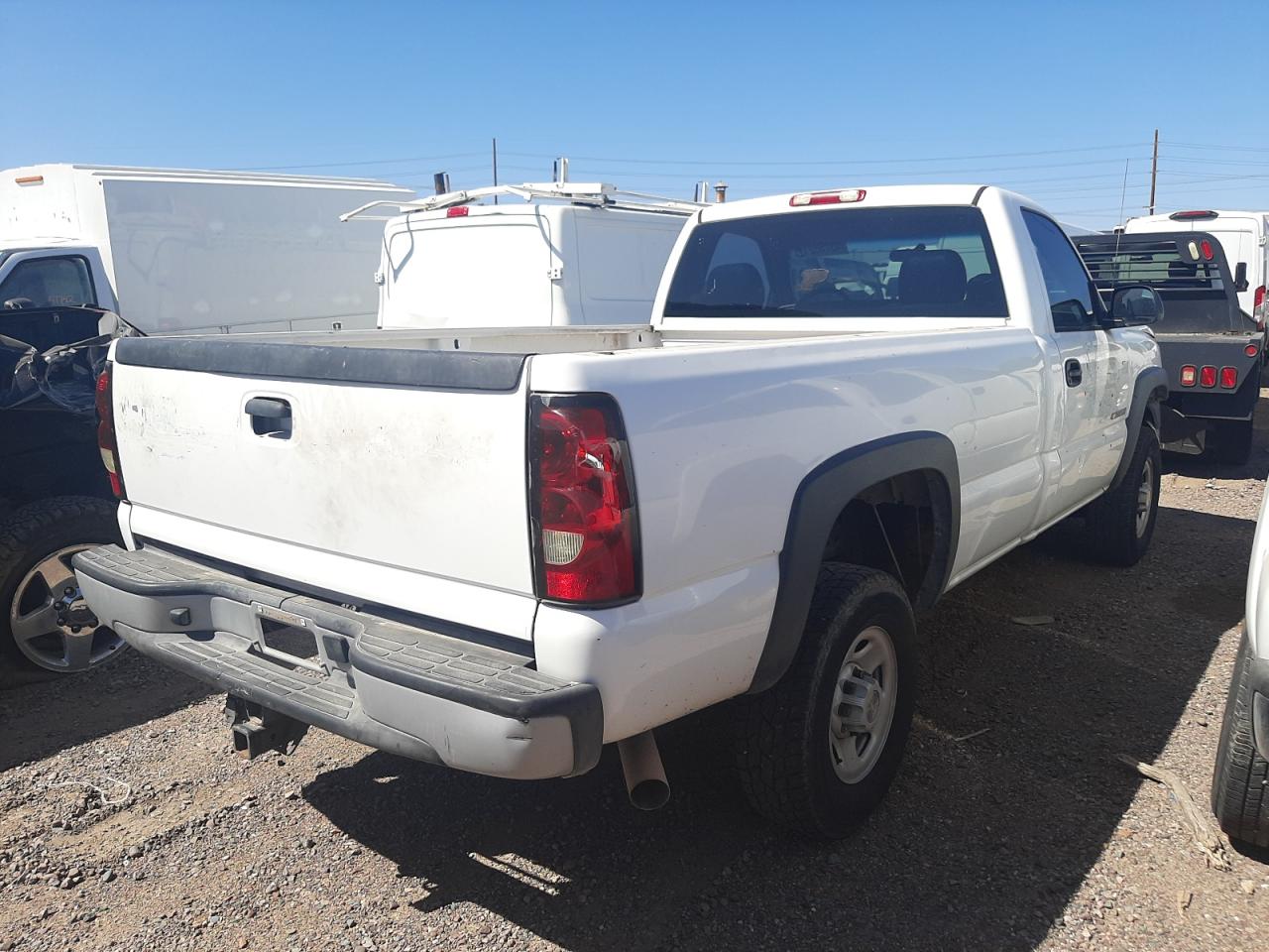 Photo 4 from auction – 2006 CHEVROLET SILVERADO with VIN 1GCHC24U86E290602