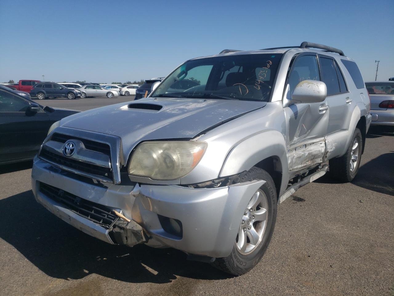 Photo 2 from auction – 2006 TOYOTA 4RUNNER SR with VIN JTEZU14RX68052560