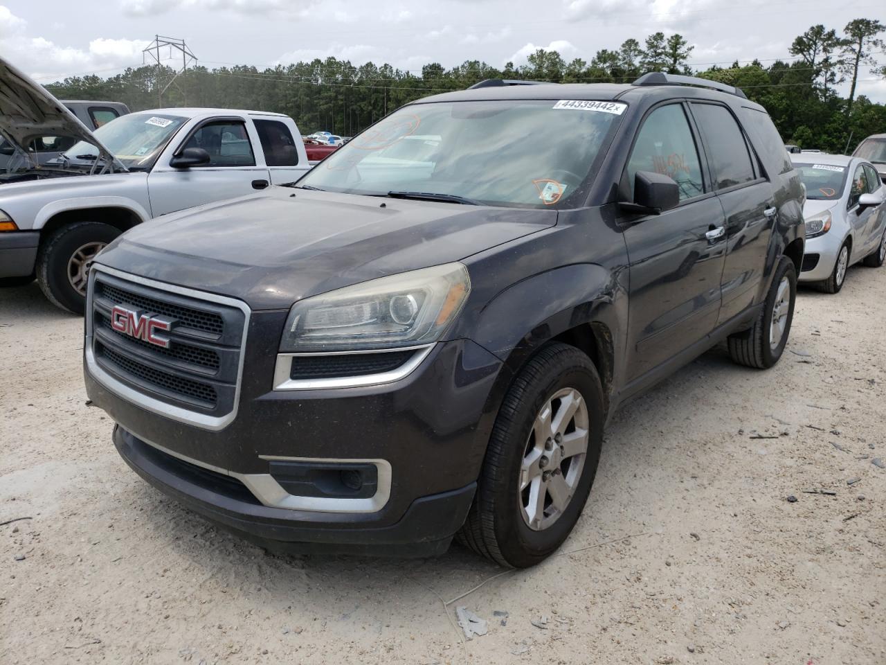 Photo 2 from auction – 2016 GMC ACADIA SLE with VIN 1GKKRNED9GJ249249