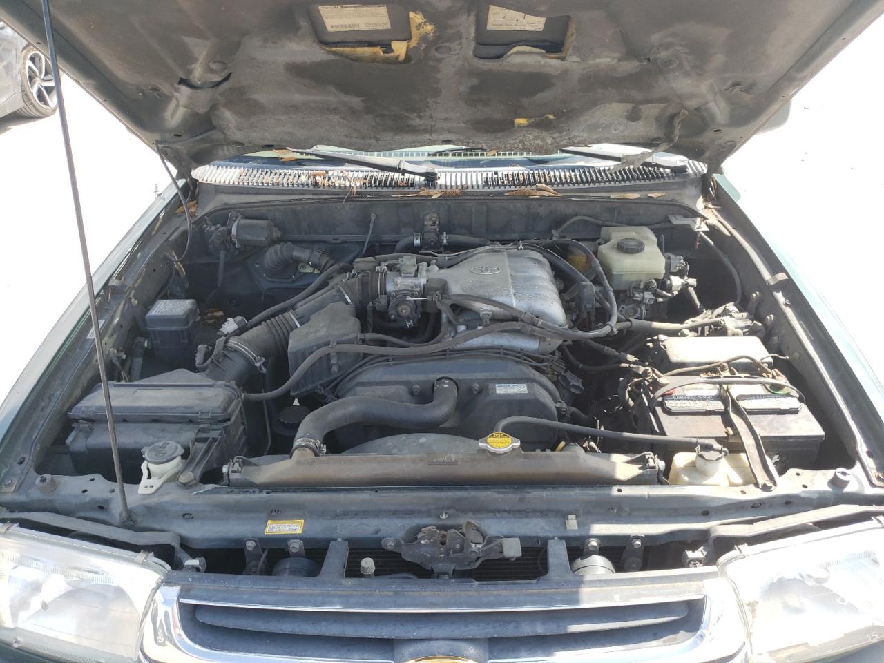 Photo 7 from auction – 2001 TOYOTA 4RUNNER SR with VIN JT3GN86R110209693