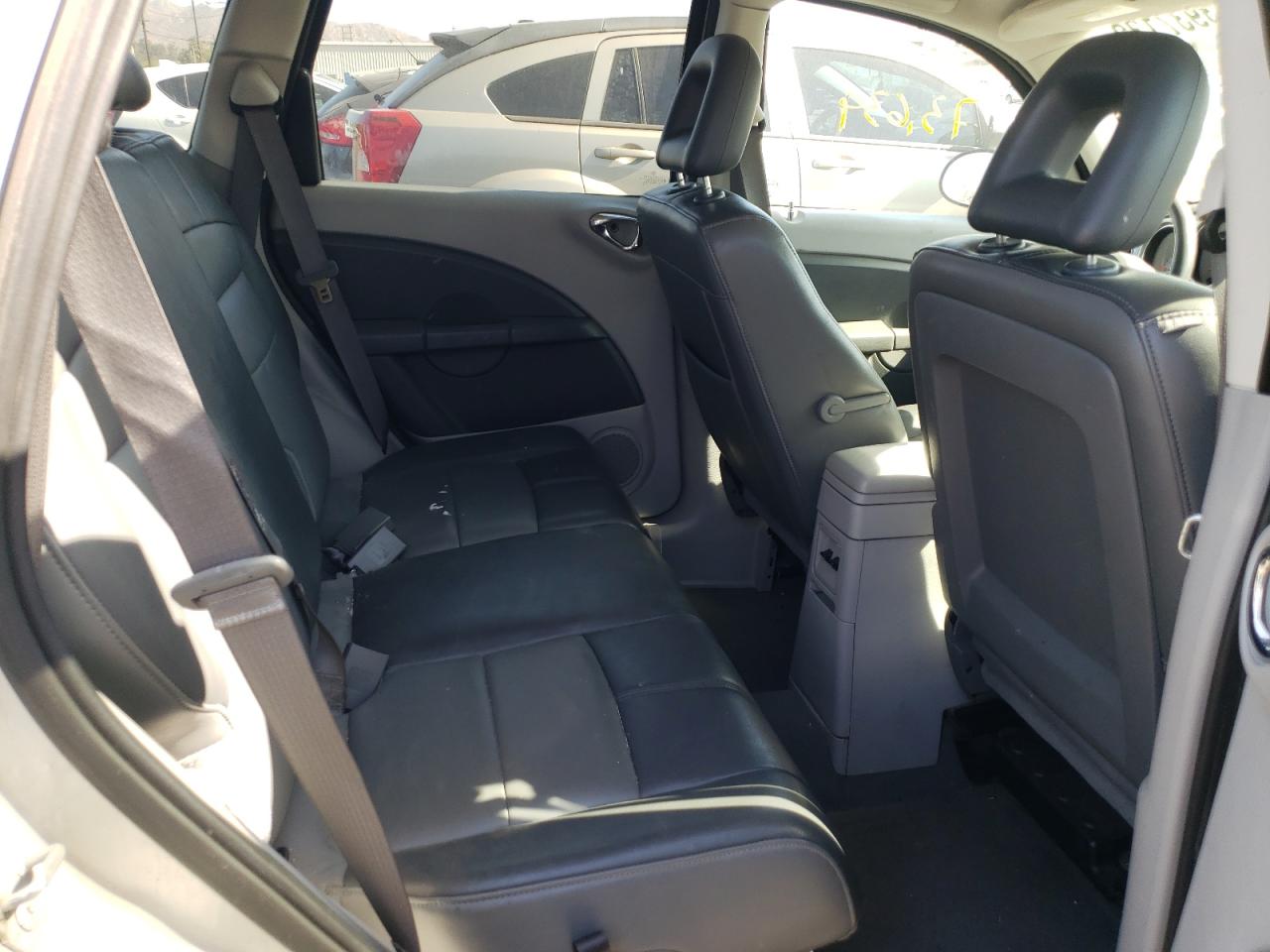 Photo 6 from auction – 2008 CHRYSLER PT CRUISER with VIN 3A8FY68898T213021