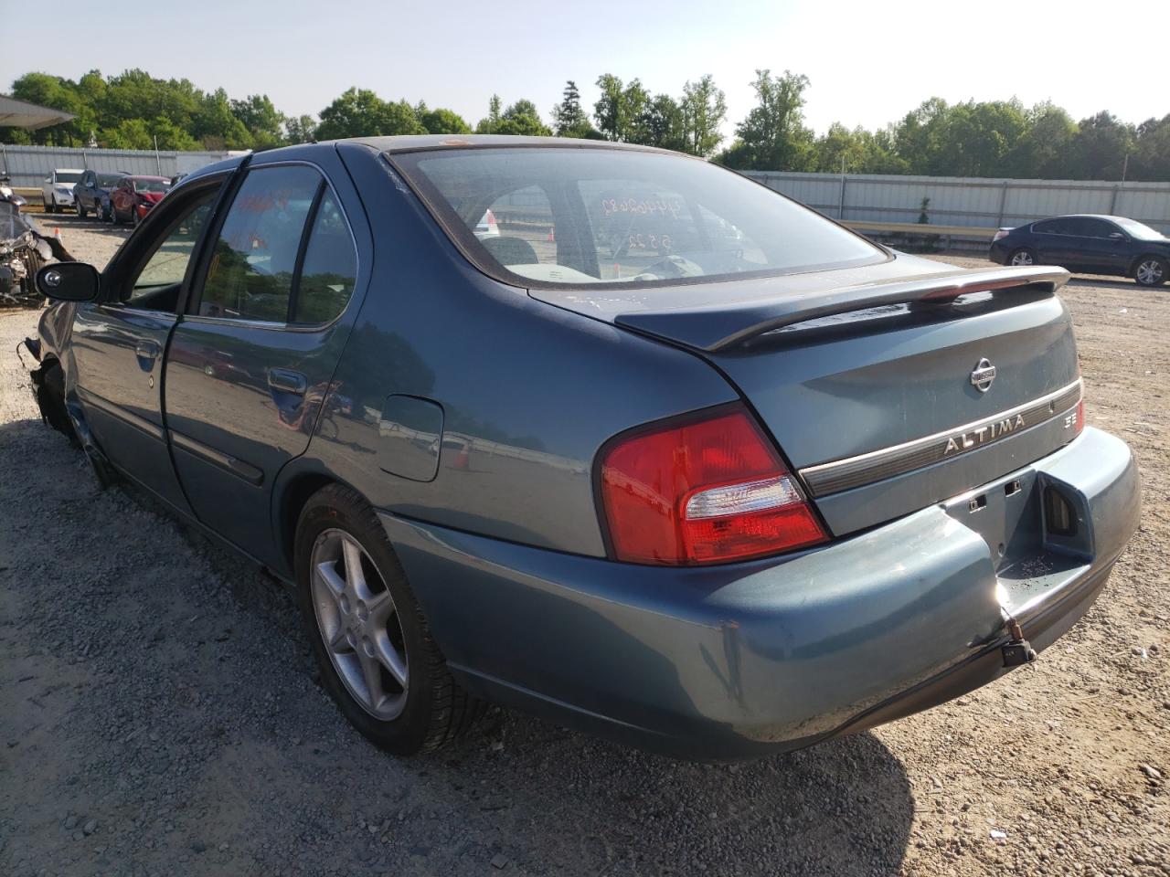 Photo 3 from auction – 2001 NISSAN ALTIMA XE with VIN 1N4DL01D71C189827