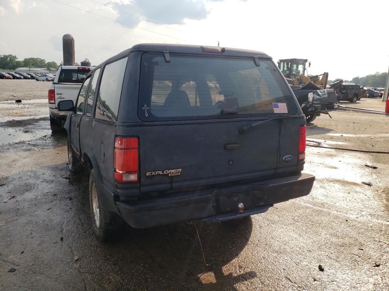 Photo 3 from auction – 1993 FORD EXPLORER with VIN 1FMCU22X2PUE03936
