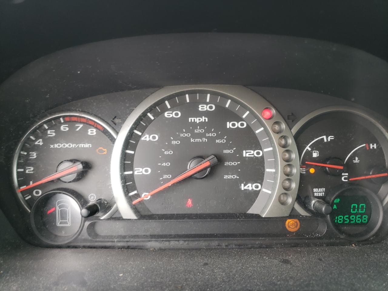Photo 8 from auction – 2004 HONDA PILOT EX with VIN 2HKYF18434H608666