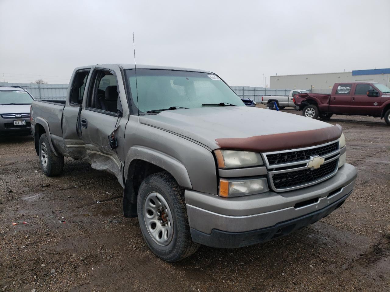 CHEVROLET SILVERADO 2006 with VIN 1GCEK19B96Z281925 - Photo from auction