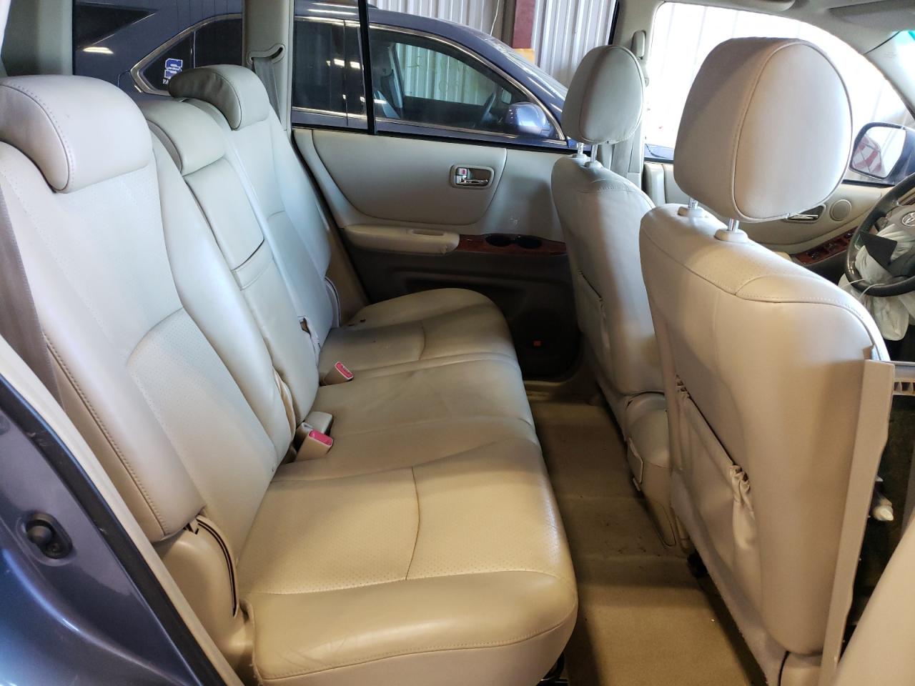 Photo 6 from auction – 2005 TOYOTA HIGHLANDER with VIN JTEEP21A550122747
