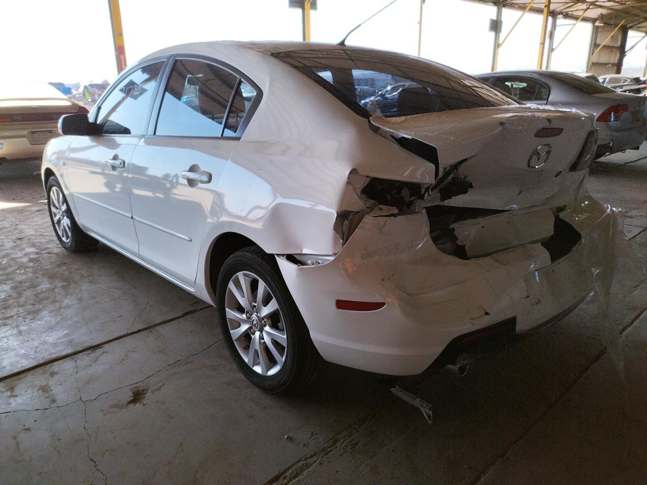 Photo 3 from auction – 2007 MAZDA 3 I with VIN JM1BK32F171672661