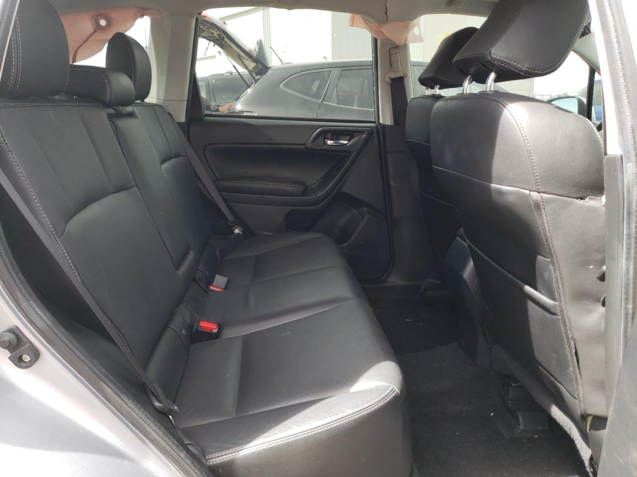 Photo 6 from auction – 2016 SUBARU FORESTER 2 with VIN JF2SJAHC1GH557524