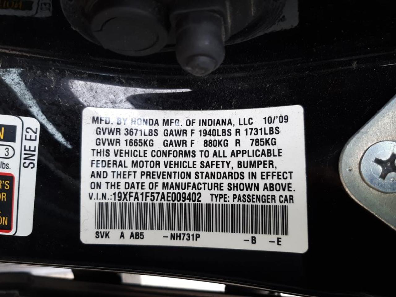 Photo 10 from auction – 2010 HONDA CIVIC LX with VIN 19XFA1F57AE009402