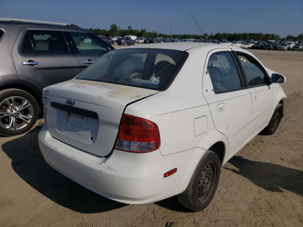 Photo 4 from auction – 2006 CHEVROLET AVEO BASE with VIN KL1TD56676B535163