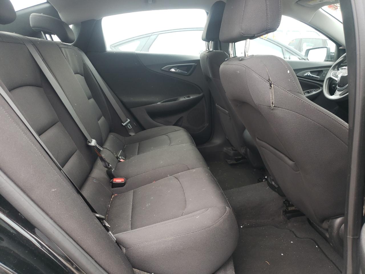 Photo 6 from auction – 2019 CHEVROLET MALIBU LS with VIN 1G1ZB5ST7KF222646