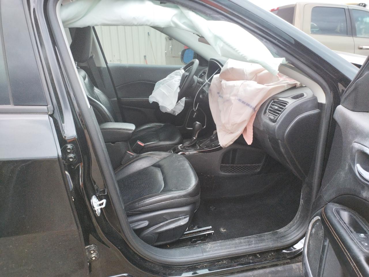 صورة رقم 5 من المزاد - 2018 JEEP COMPASS LI مع VIN 3C4NJDCB9JT340937