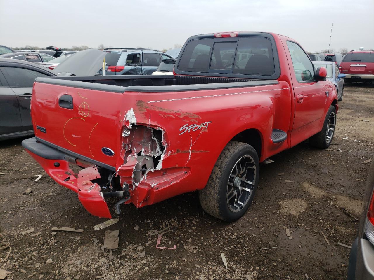 Photo 4 from auction – 2002 FORD F150 with VIN 1FTRF07W92KC80380