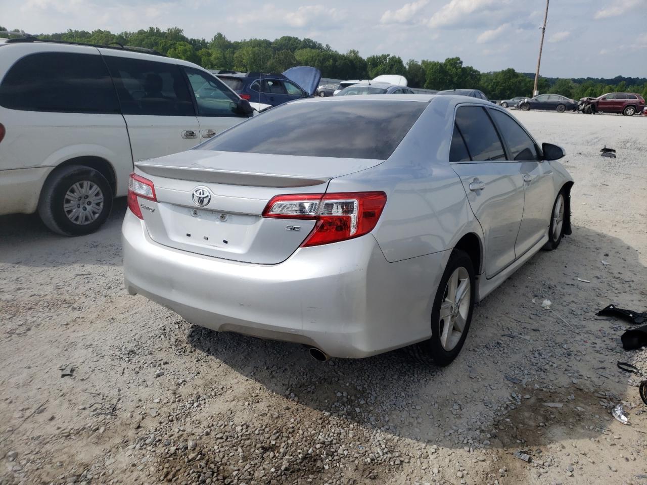 Photo 4 from auction – 2014 TOYOTA CAMRY L with VIN 4T1BF1FK1EU331316