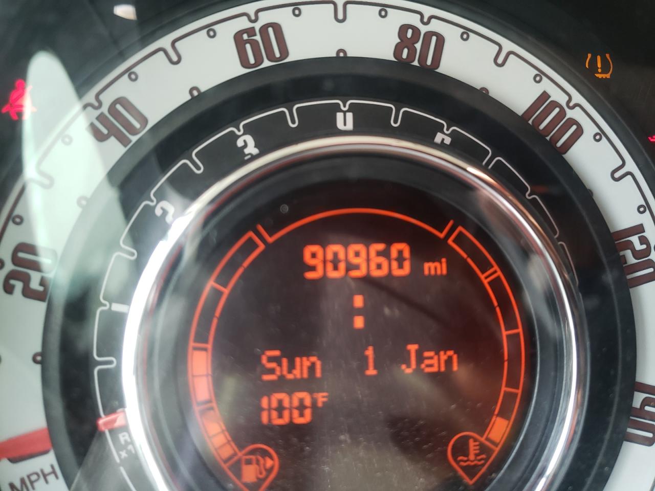 Photo 8 from auction – 2013 FIAT 500 LOUNGE with VIN 3C3CFFER7DT651855