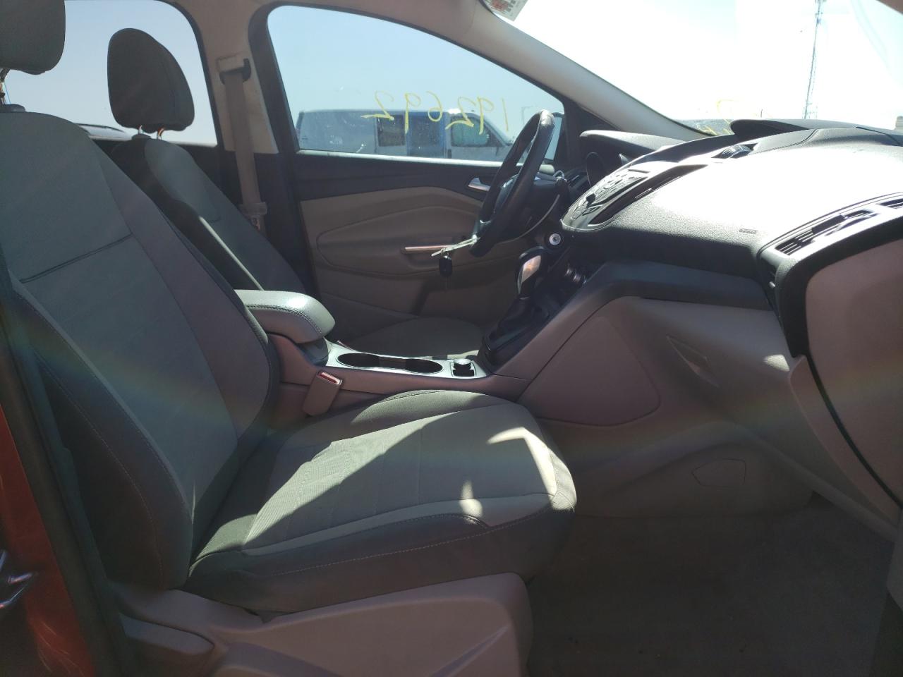 Photo 5 from auction – 2014 FORD ESCAPE SE with VIN 1FMCU0G93EUD25601