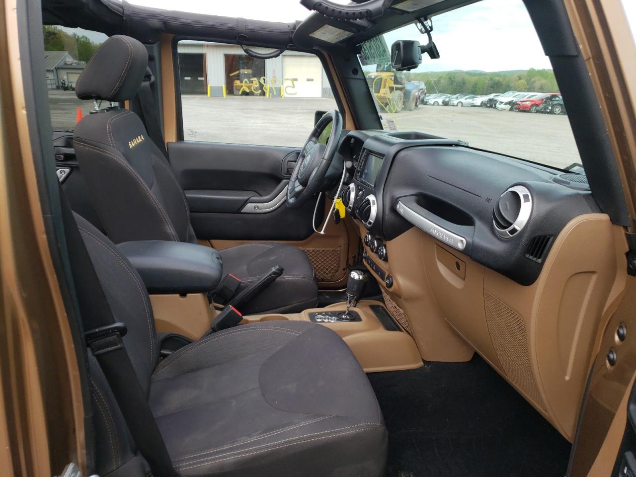 صورة رقم 5 من المزاد - 2015 JEEP WRANGLER U مع VIN 1C4BJWEG2FL638935