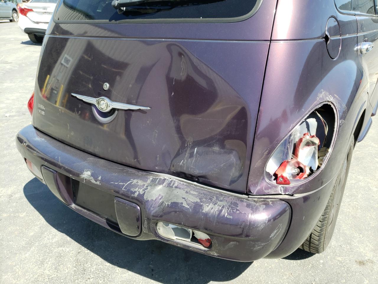 Photo 9 from auction – 2004 CHRYSLER PT CRUISER with VIN 3C4FY58B04T363106