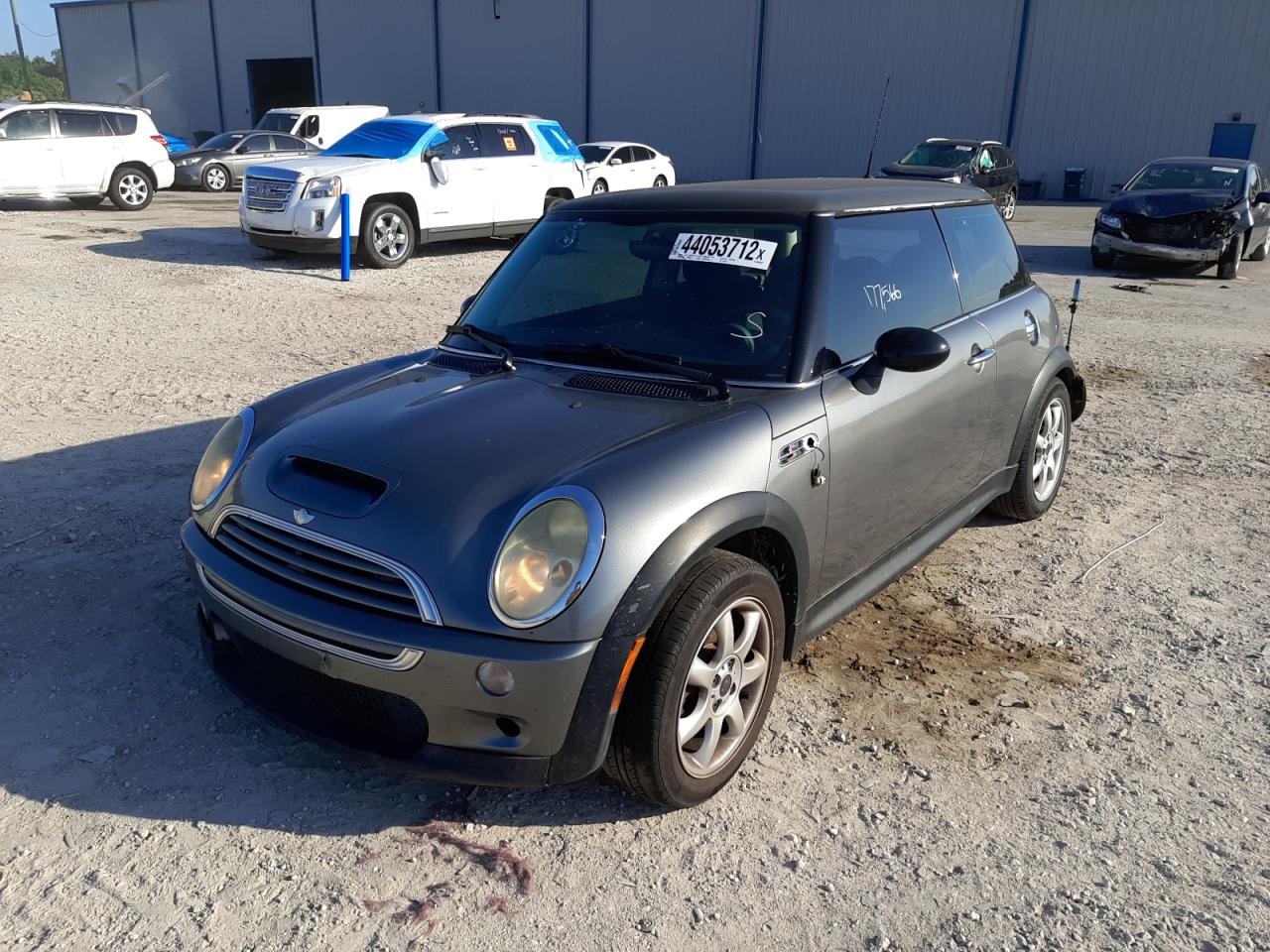 Photo 2 from auction – 2003 MINI COOPER S with VIN WMWRE33403TD73678