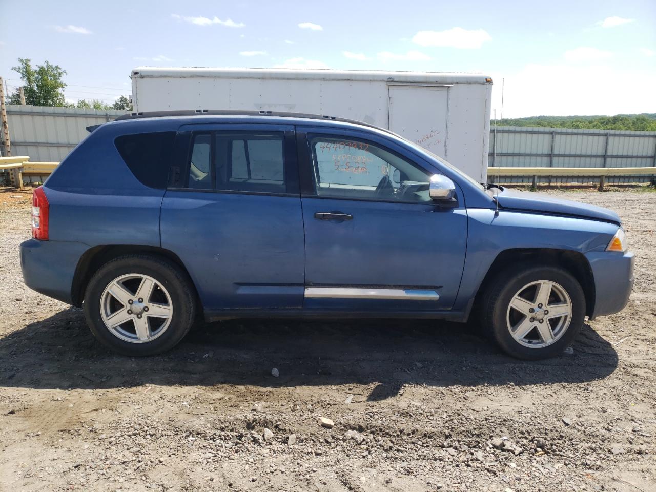 Photo 9 from auction – 2007 JEEP COMPASS with VIN 1J8FF47W27D316800