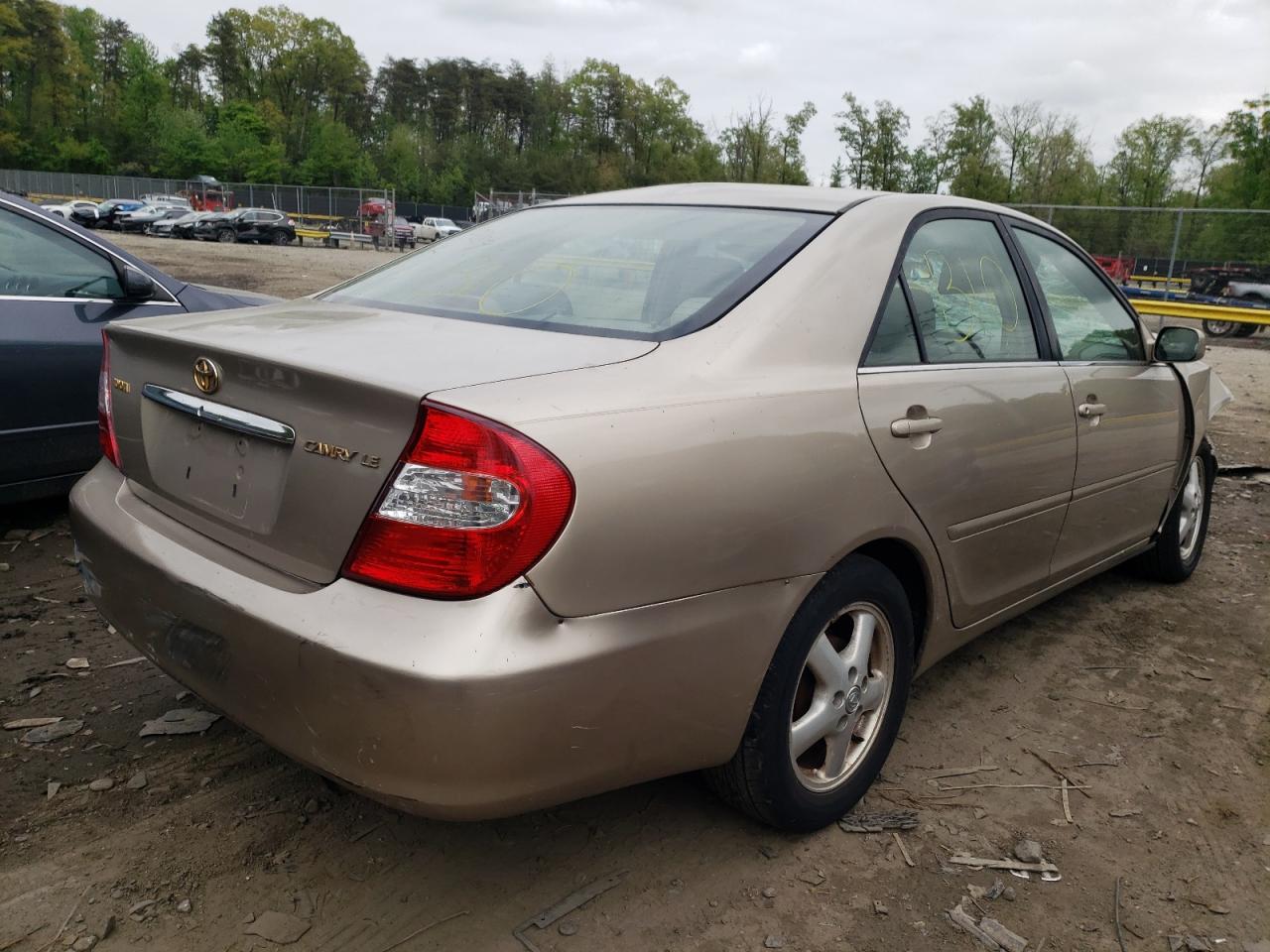 Photo 4 from auction – 2003 TOYOTA CAMRY LE with VIN 4T1BE32K93U704457