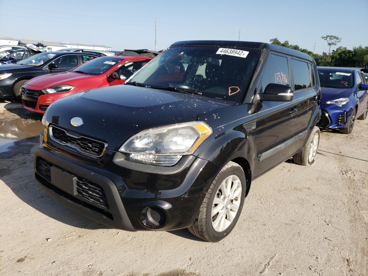 Photo 2 from auction – 2013 KIA SOUL + with VIN KNDJT2A66D7632928