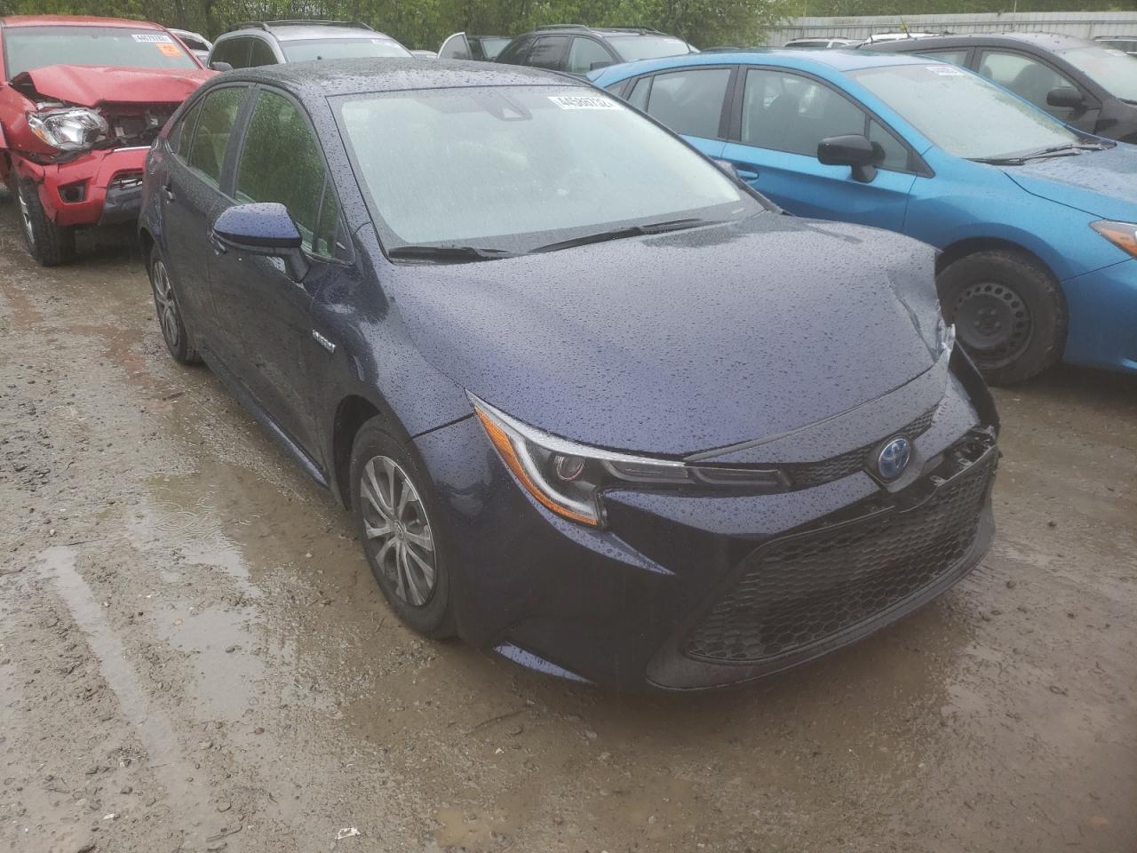 TOYOTA COROLLA LE 2020 with VIN JTDEBRBE7LJ016935 - Photo from auction