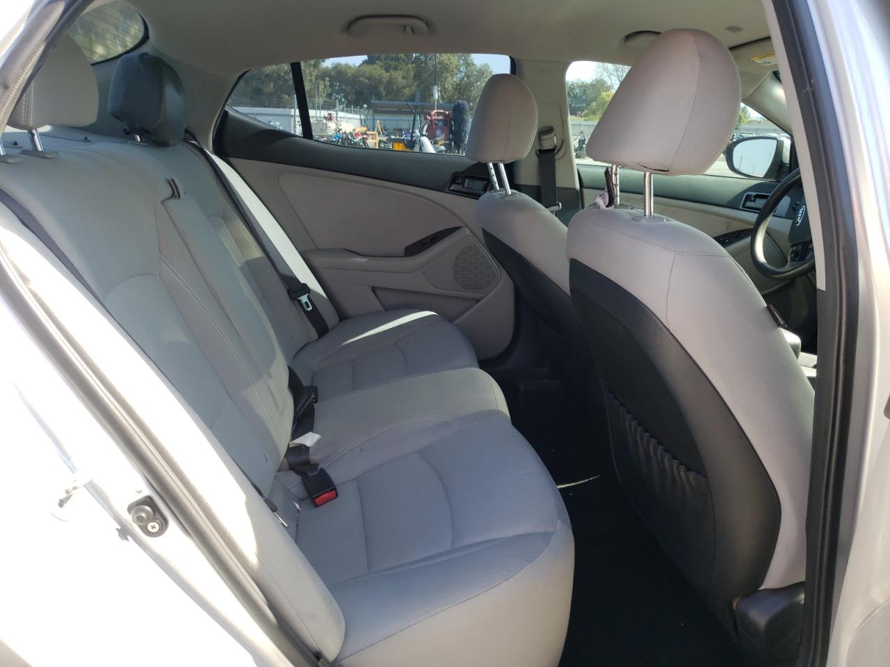 Photo 6 from auction – 2013 KIA OPTIMA LX with VIN KNAGM4A70D5440991