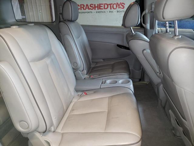 Photo 8 from auction – 2012 NISSAN UK with VIN JN8AE2KP2C9036773