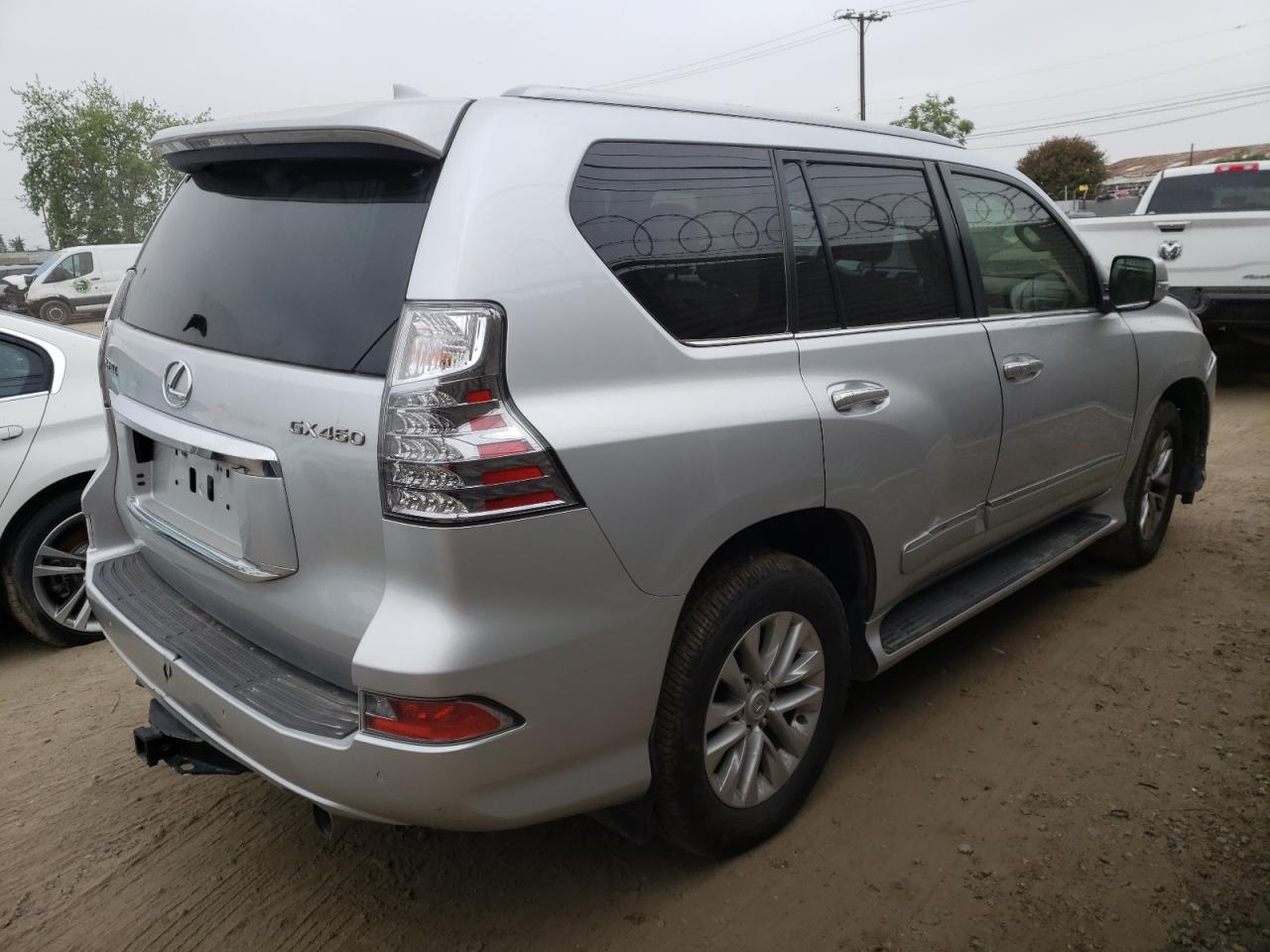Photo 4 from auction – 2017 LEXUS GX 460 with VIN JTJBM7FX9H5161839