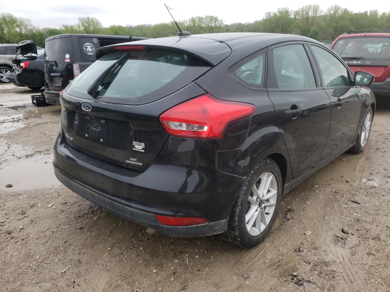 Photo 4 from auction – 2015 FORD FOCUS SE with VIN 1FADP3K27FL327148
