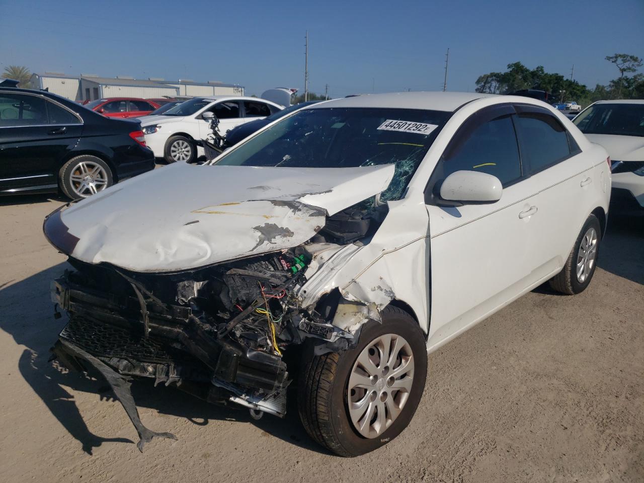 Photo 2 from auction – 2013 KIA FORTE LX with VIN KNAFT4A20D5738637