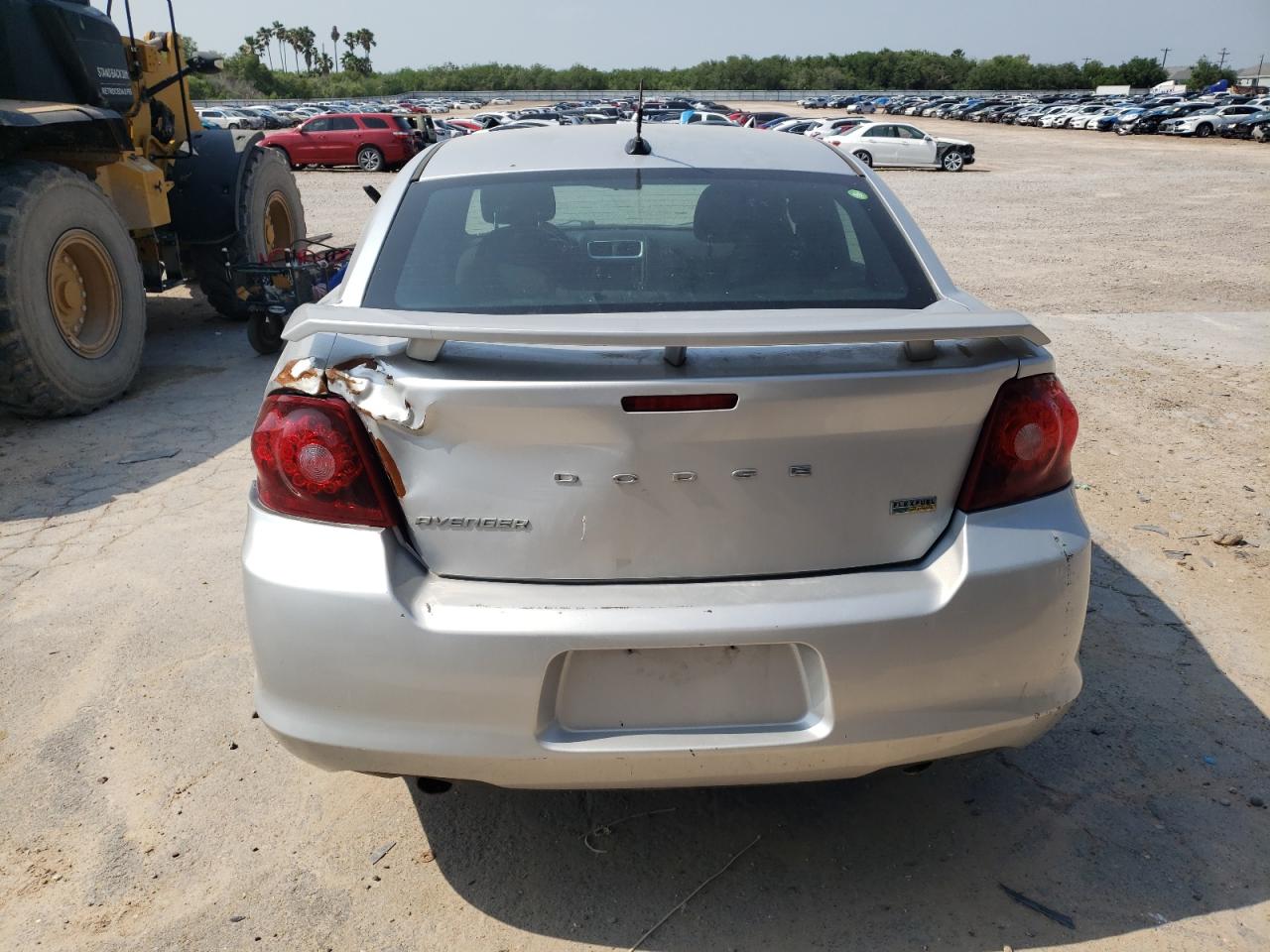 Photo 9 from auction – 2012 DODGE AVENGER SX with VIN 1C3CDZEG1CN247907