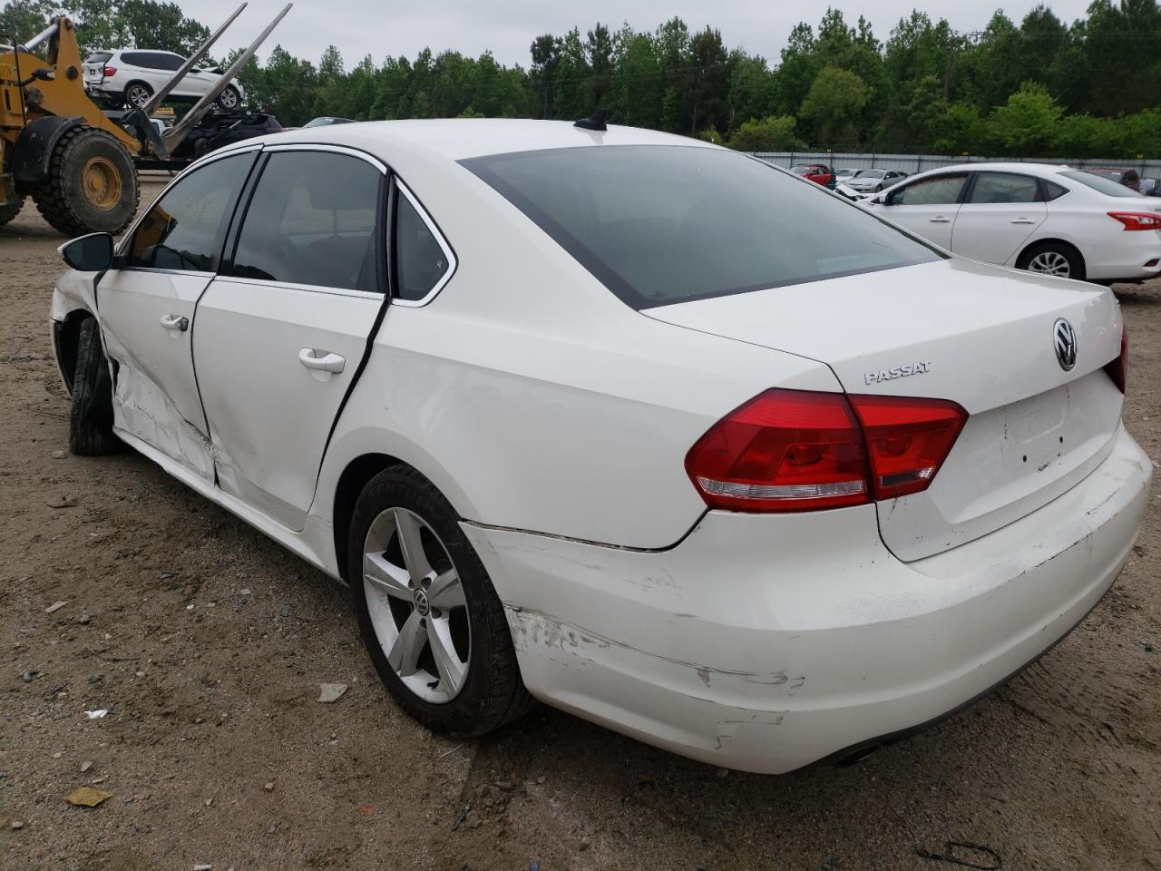 Photo 3 from auction – 2012 VOLKSWAGEN PASSAT SE with VIN 1VWBP7A31CC012129