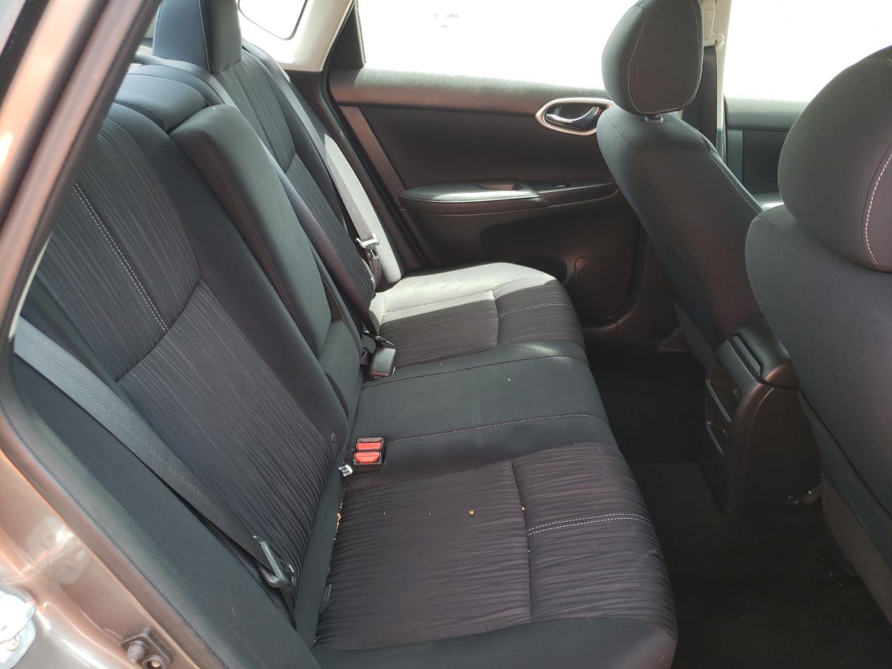 Photo 16 from auction – 2016 NISSAN SENTRA S with VIN 3N1AB7AP9GL682413