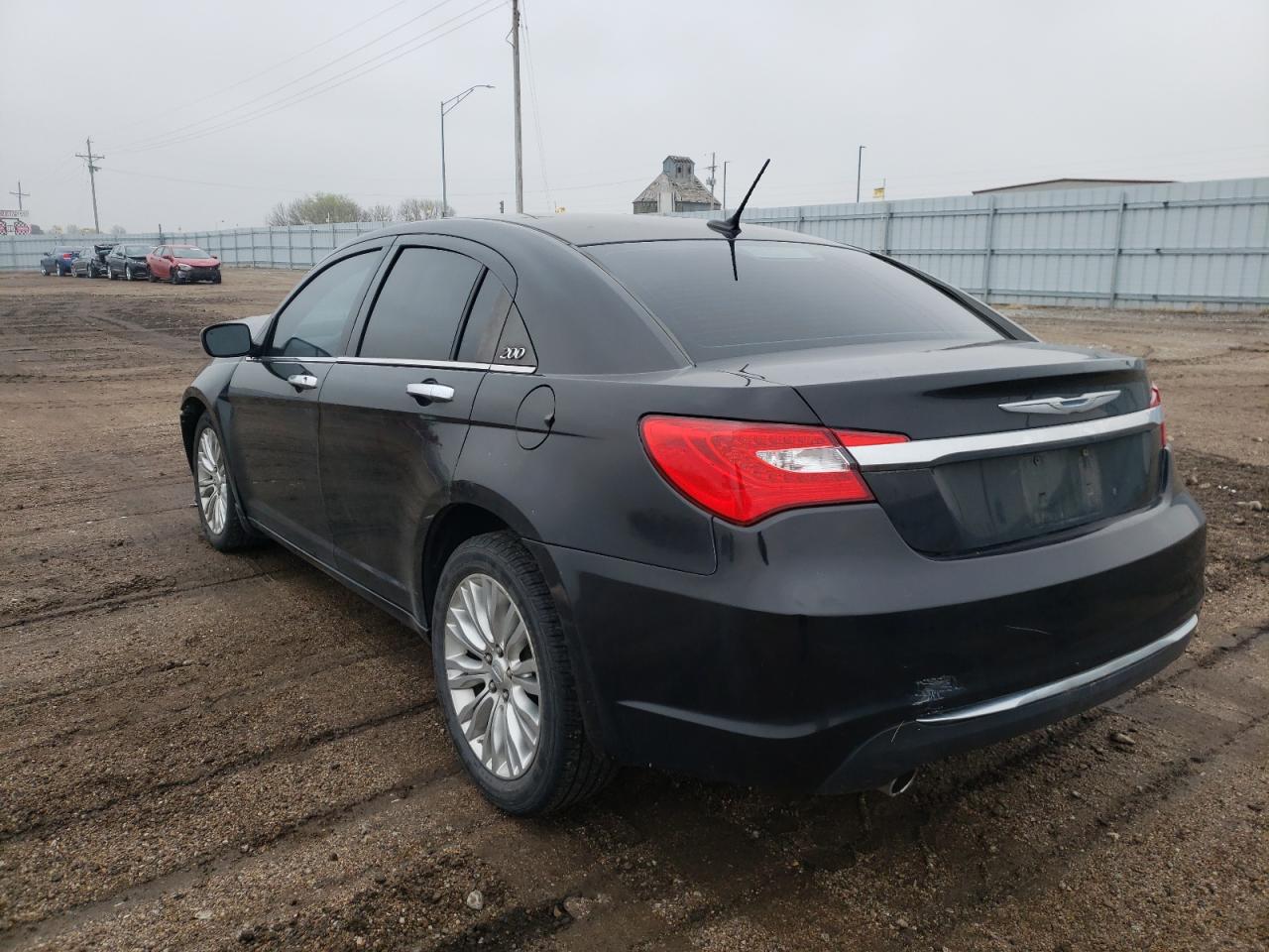 Photo 3 from auction – 2012 CHRYSLER 200 LIMITE with VIN 1C3CCBCG1CN140062