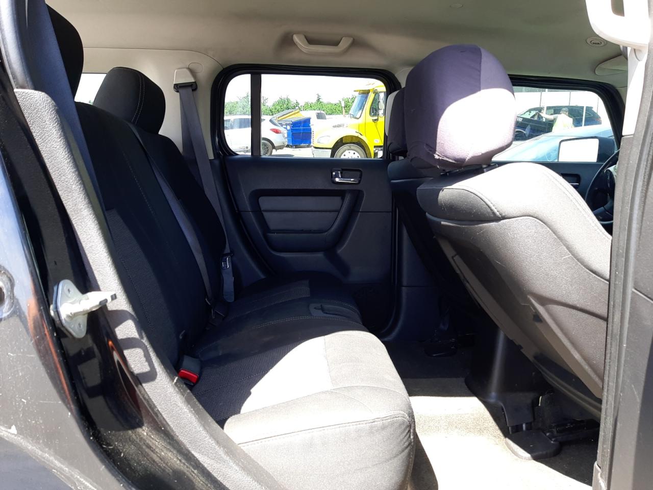 Photo 6 from auction – 2007 HUMMER H3 with VIN 5GTDN13E878114798