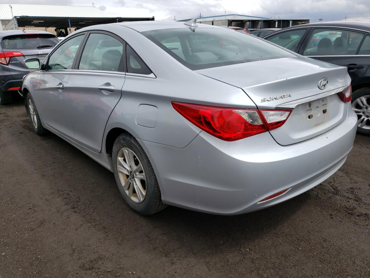 Photo 3 from auction – 2011 HYUNDAI SONATA GLS with VIN 5NPEB4AC1BH162242